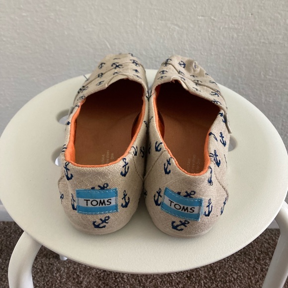TOMS Classic Slip-on Shoes - Picture 6 of 6